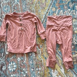 Lou Lou & Co. Blakely Mauve pink top & bottom set size 3-6 mo.